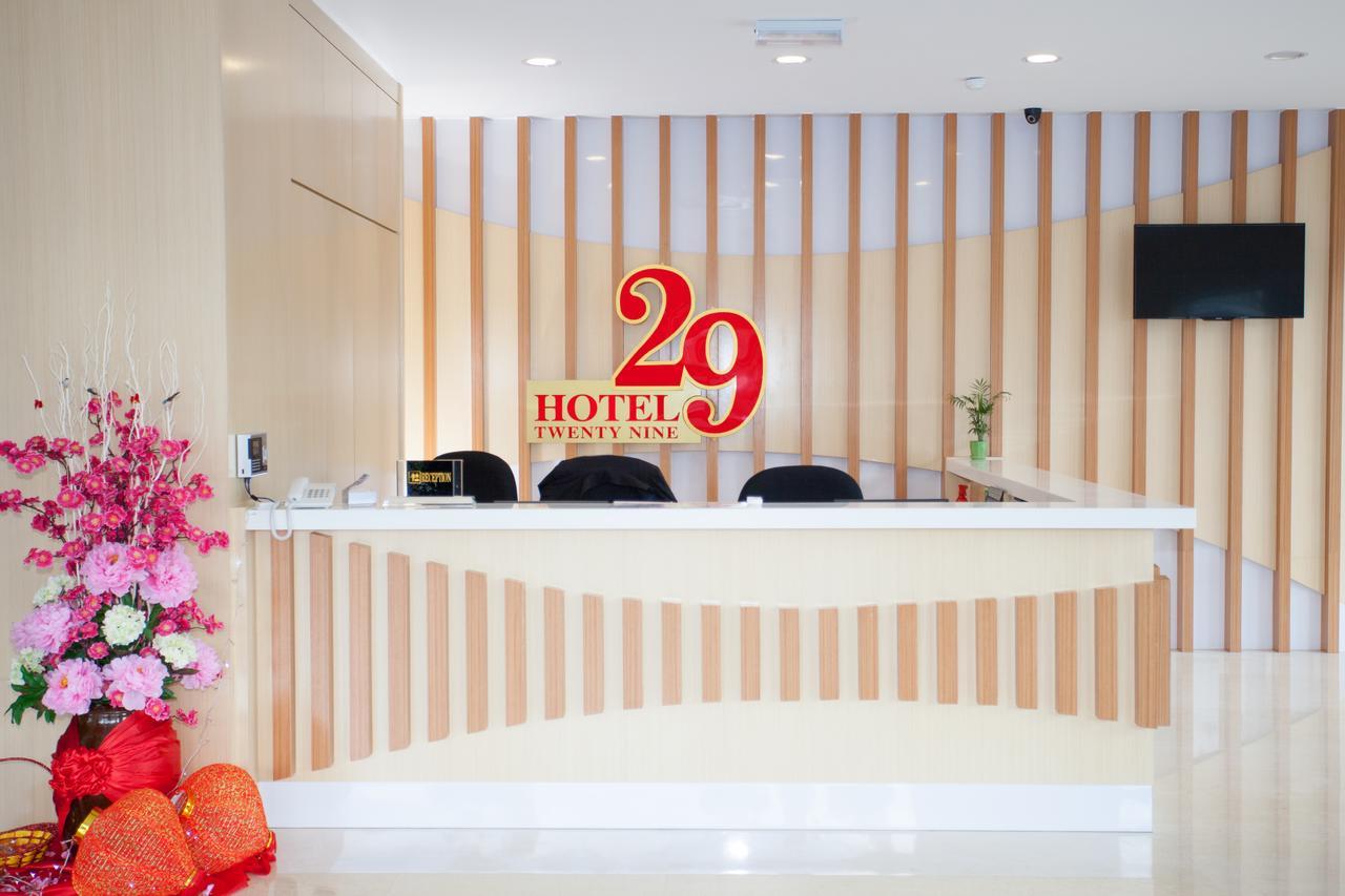 Twenty Nine Hotel Yong Peng Buitenkant foto